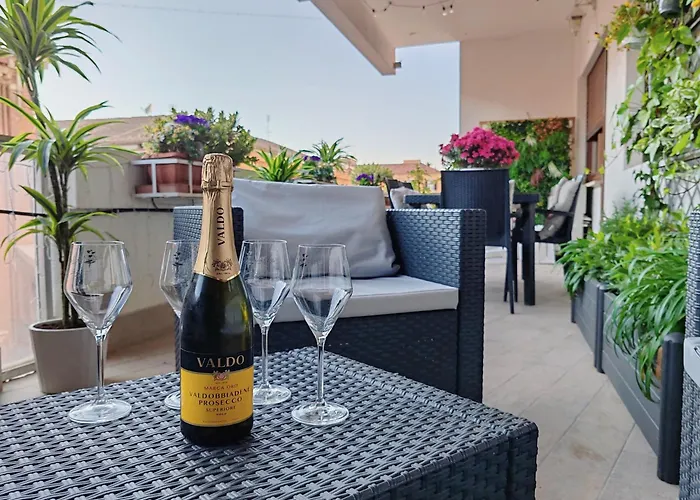 La Dolce Vita Of Via Veneto - Prestigious Apartment With Wonderful Terrace In The Historic Center